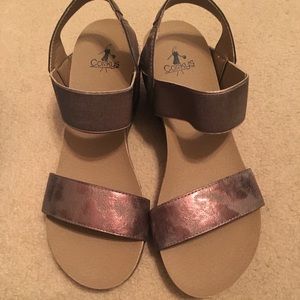 Bronze Corky’s size 10